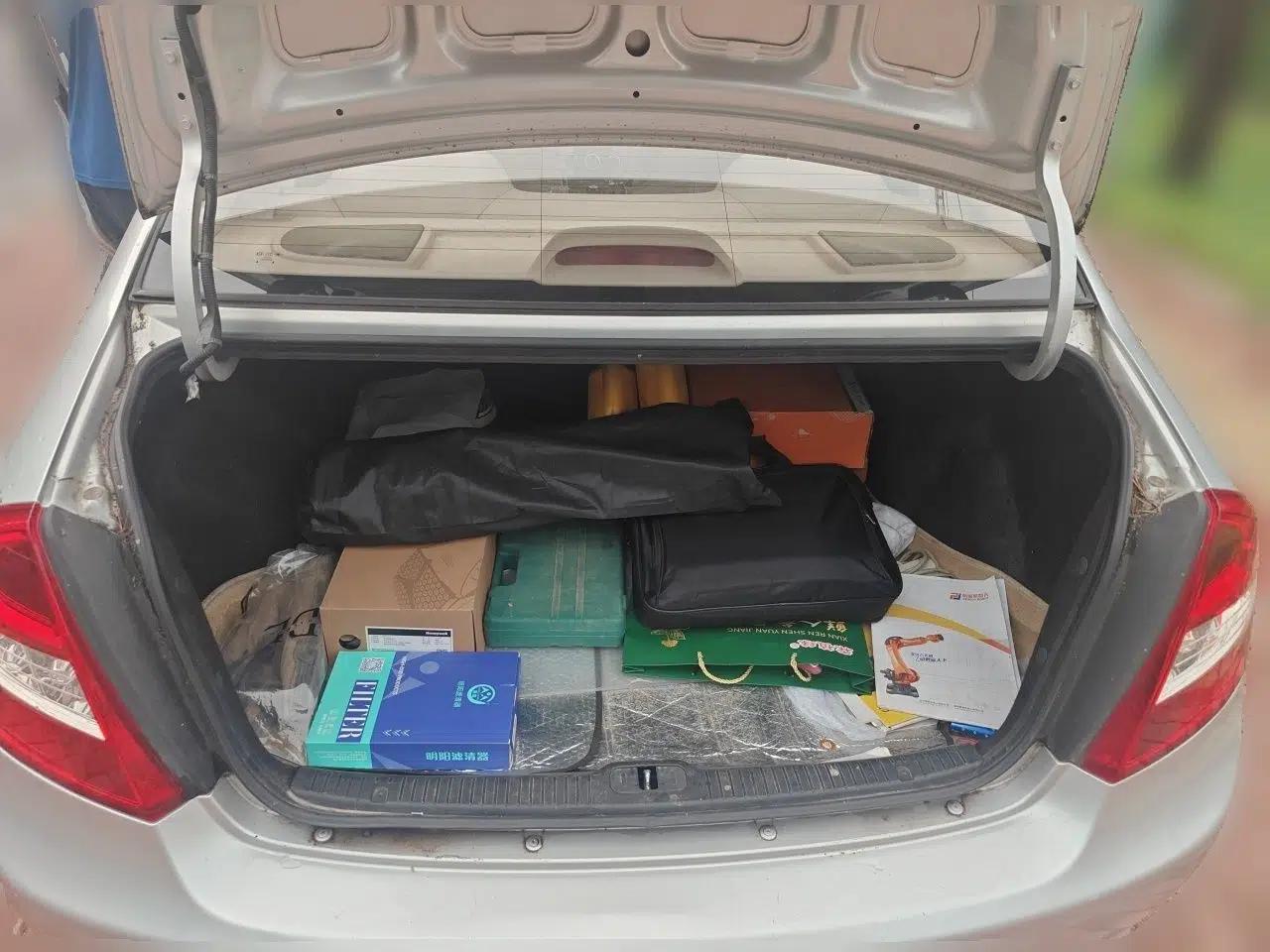 Kia Cerato 2012 1.6L MT GL — миниатюра 19