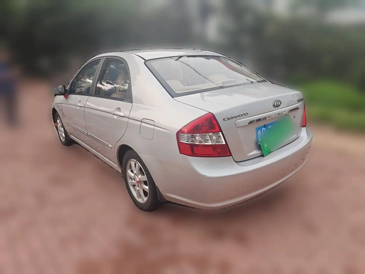 Kia Cerato 2012 1.6L MT GL — миниатюра 4