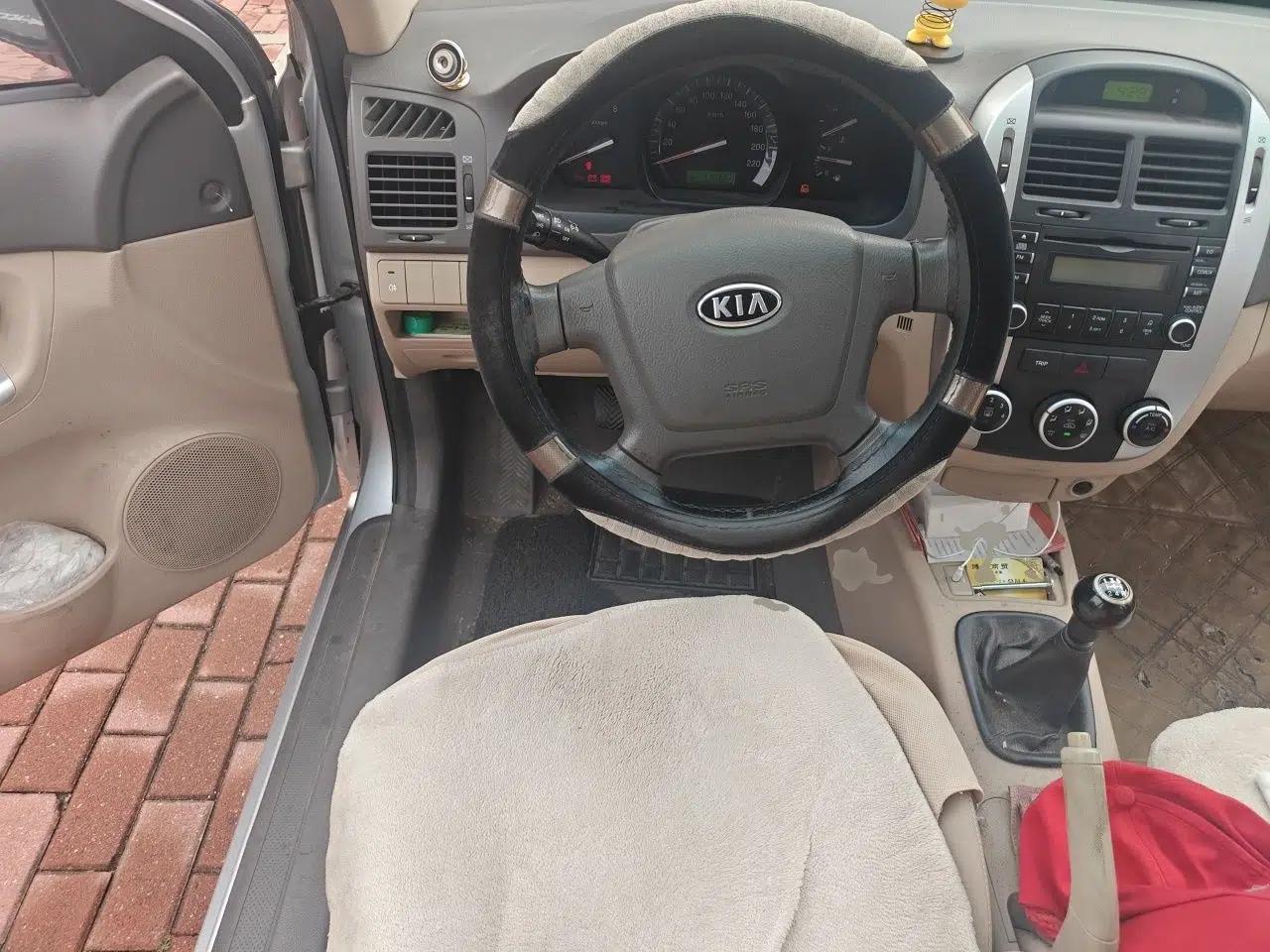 Kia Cerato 2012 1.6L MT GL — миниатюра 10