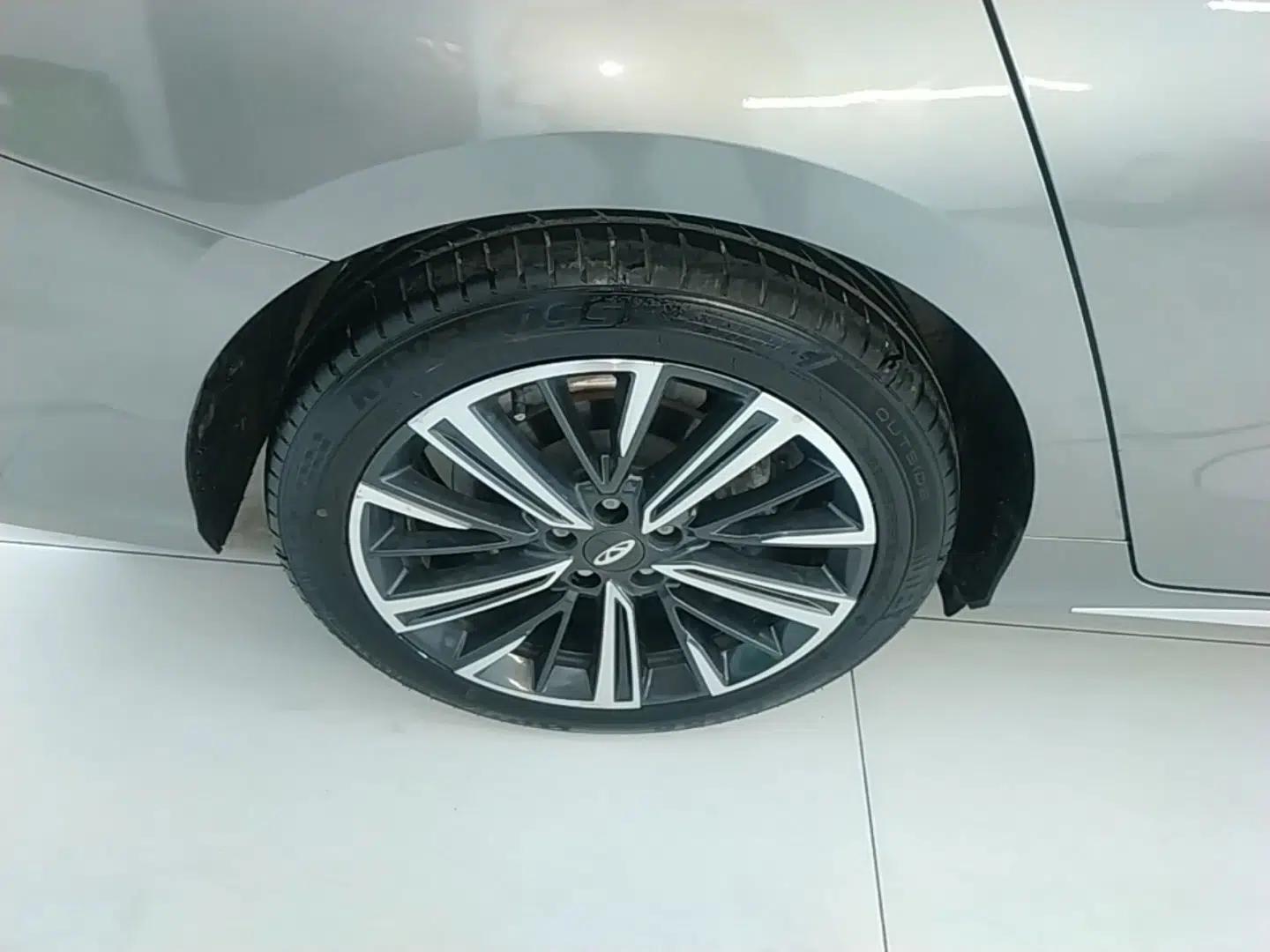 Chery Arrizo 8 2022 1.6T DCT Elite — миниатюра 11