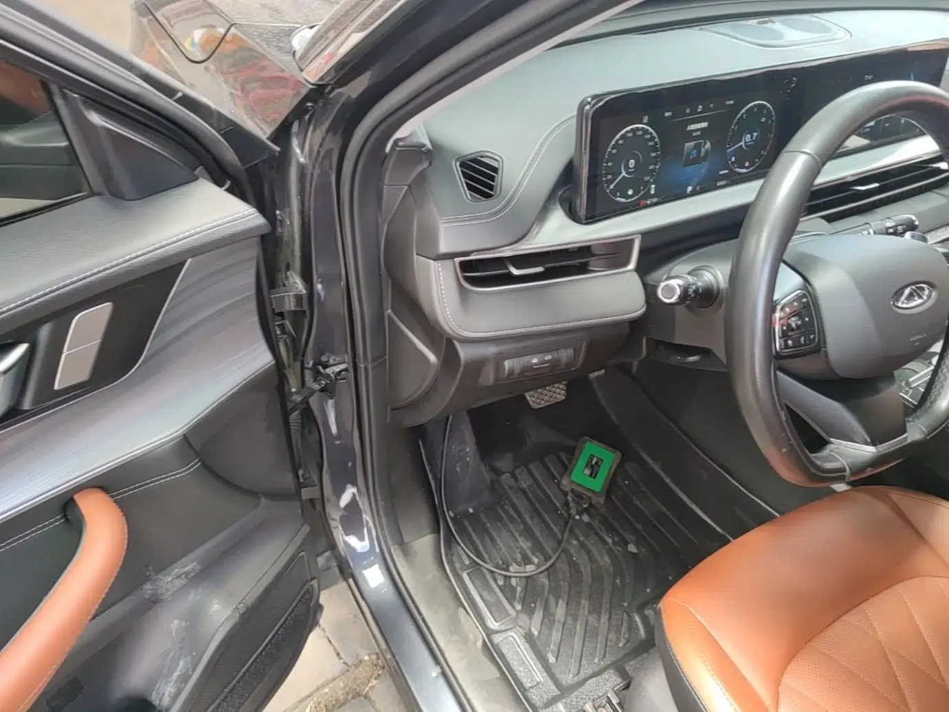 Chery Tiggo 8 PLUS 2021 290TGDI DCT Luxury Edition — миниатюра 18