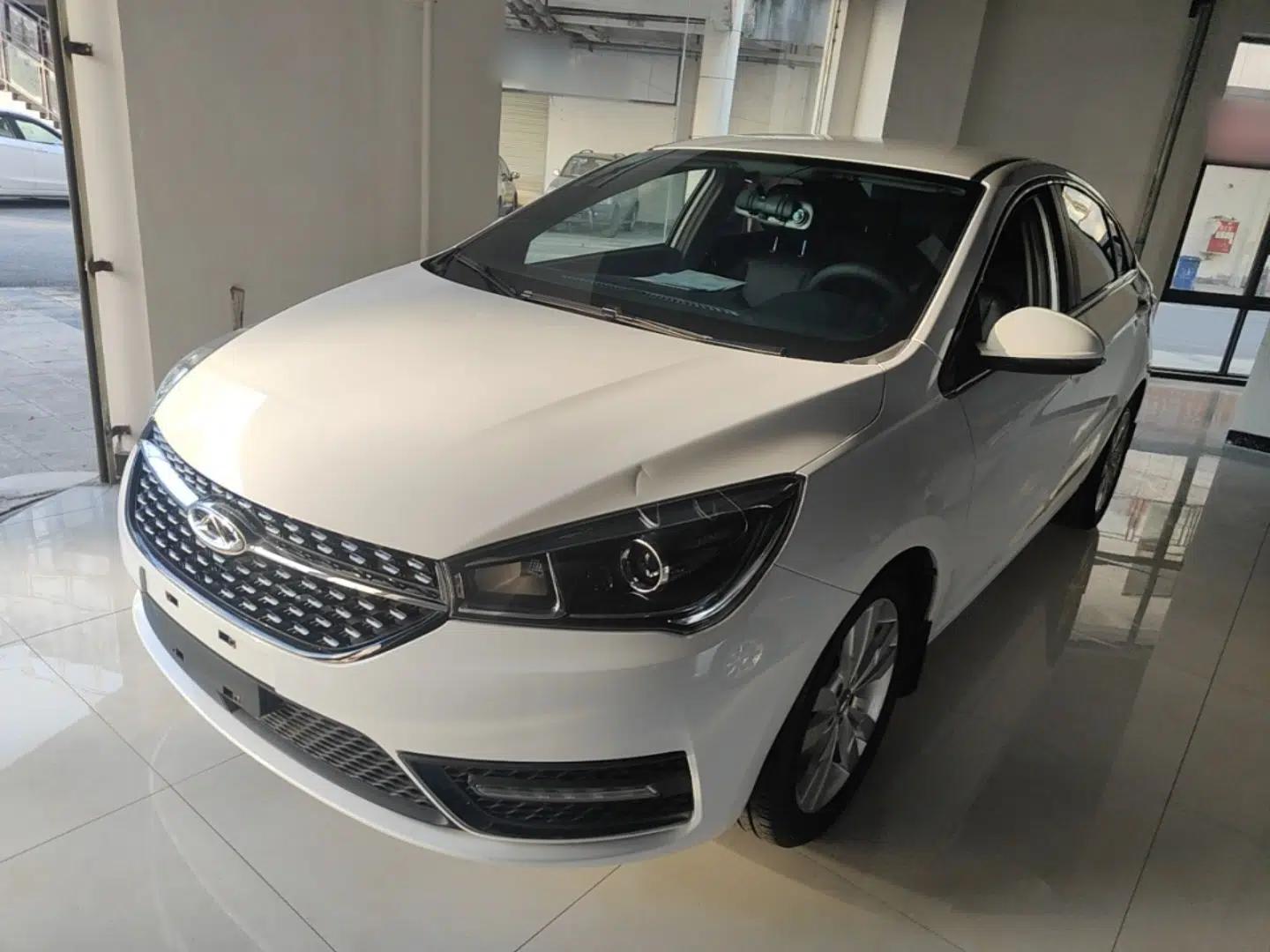 Chery Arrizo 5 2017 1.5L Manual Fashion Edition — миниатюра 1