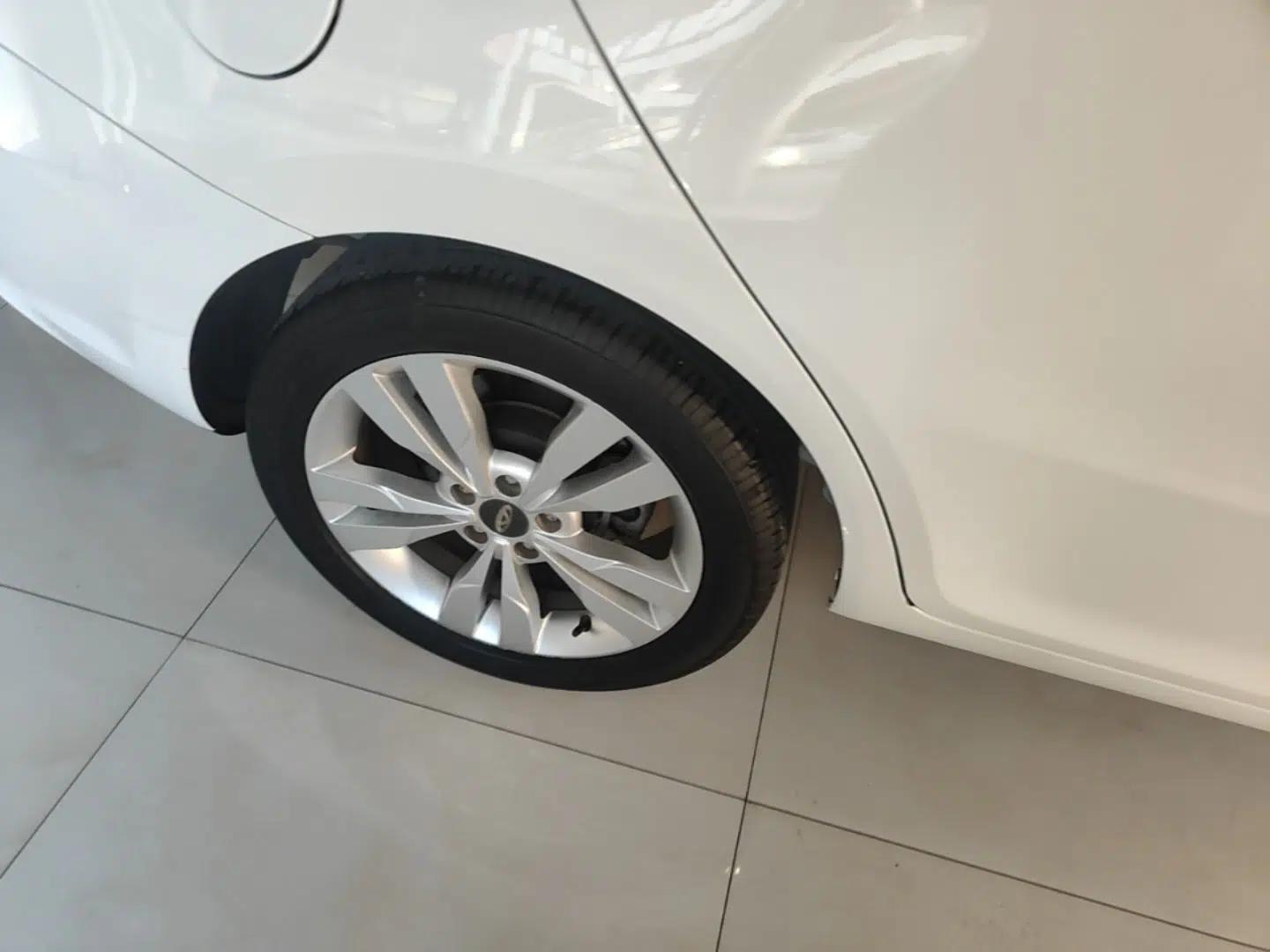 Chery Arrizo 5 2017 1.5L Manual Fashion Edition — миниатюра 11