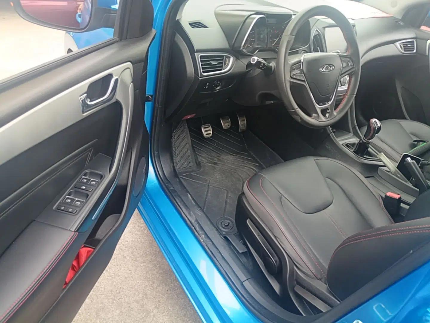 Chery Arrizo 5 2018 1.5L Manual Tribute to Youth Edition — миниатюра 23