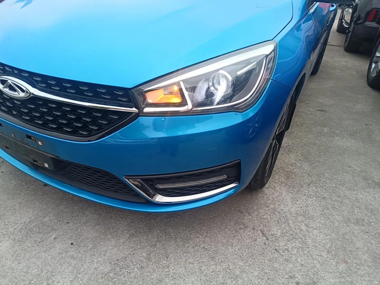Chery Arrizo 5 2018 1.5L Manual Tribute to Youth Edition — миниатюра 8