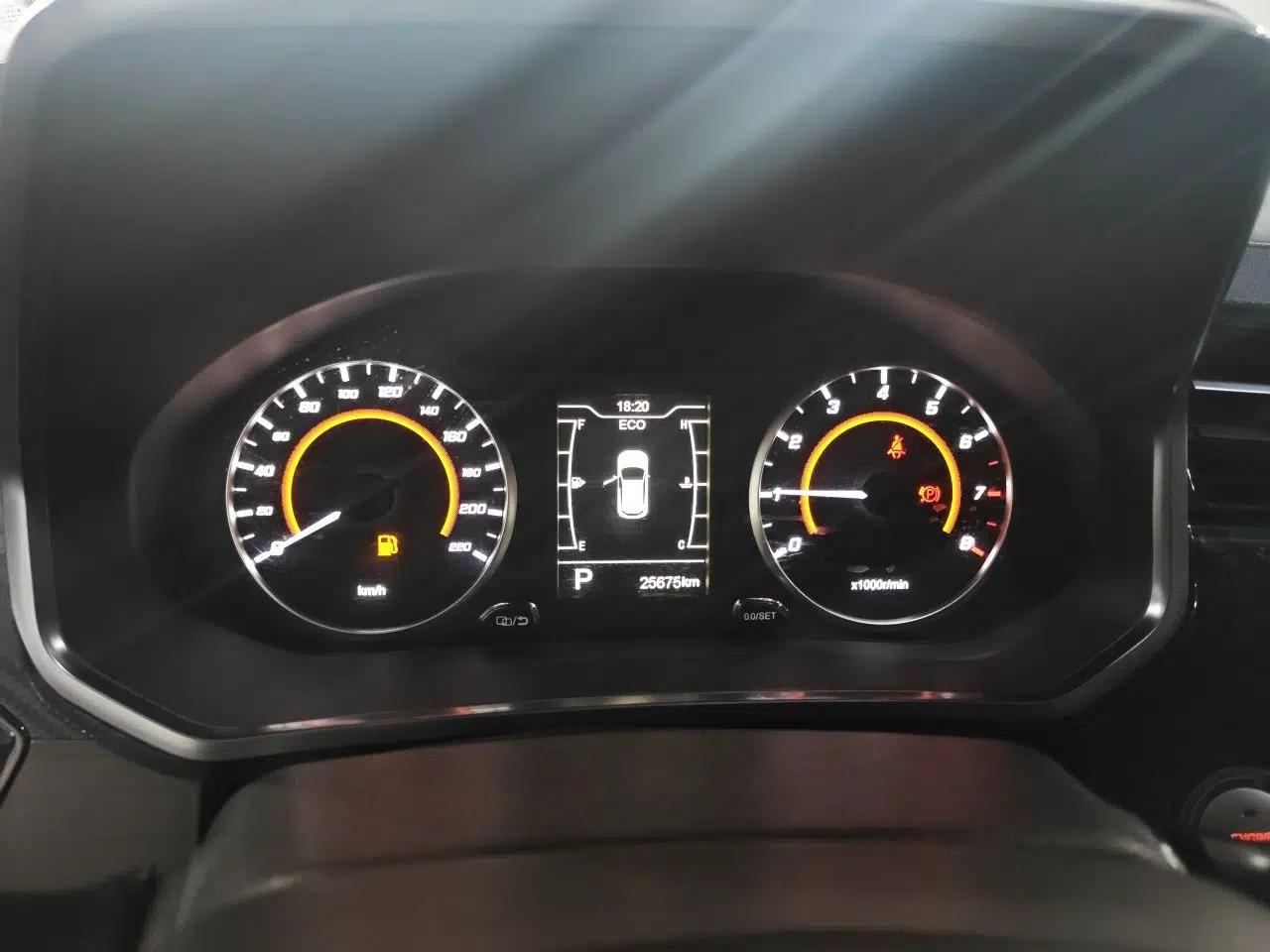 Chery Tiggo 3X 2021 PLUS 1.5L CVT Thrilling Red Date Edition — миниатюра 11