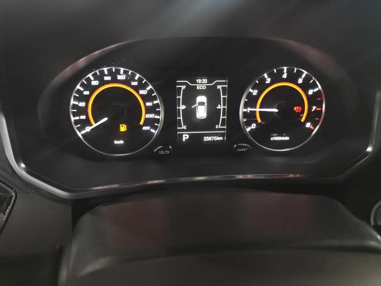 Chery Tiggo 3X 2021 PLUS 1.5L CVT Thrilling Red Date Edition — миниатюра 12