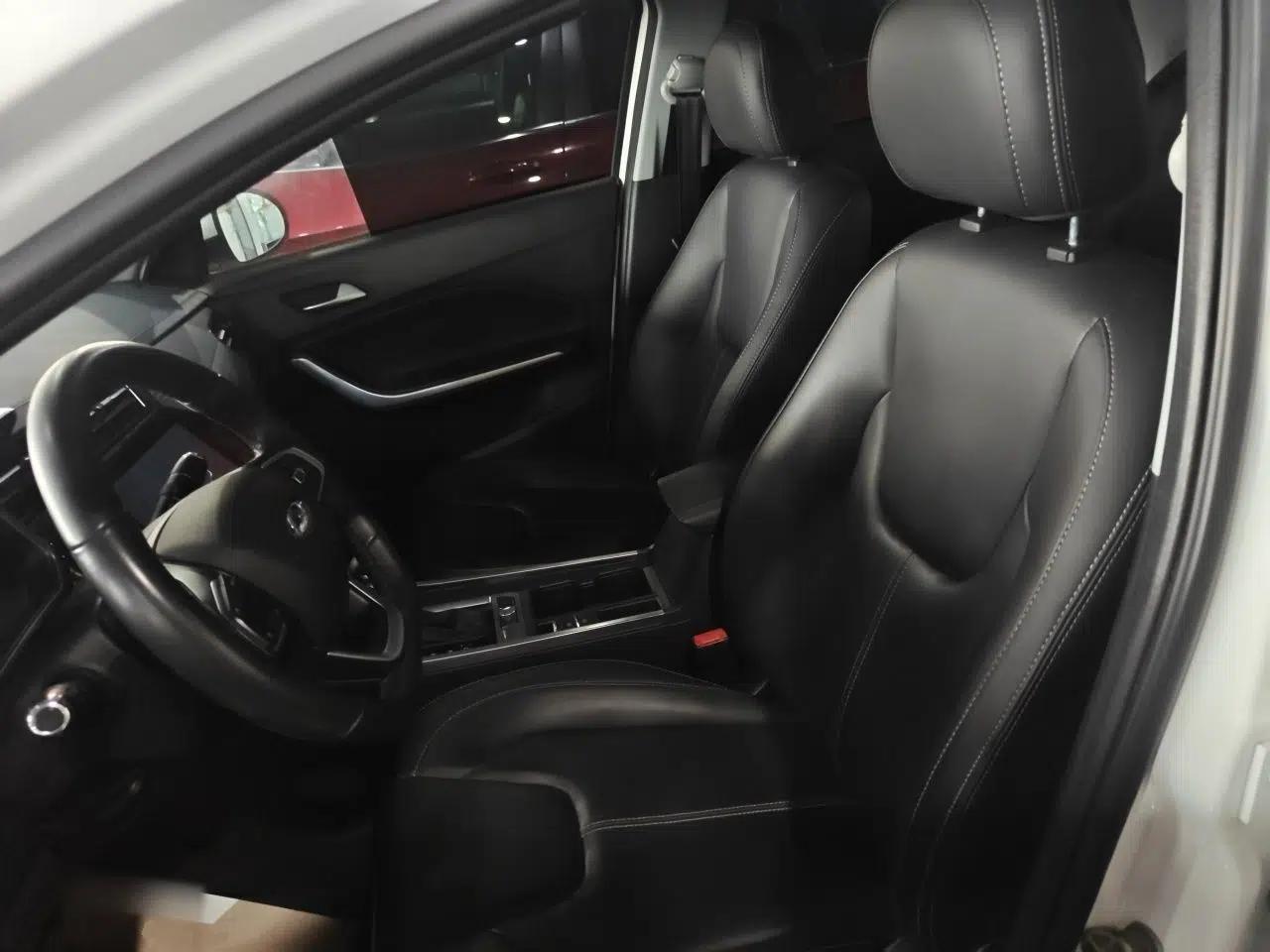 Chery Tiggo 3X 2021 PLUS 1.5L CVT Thrilling Red Date Edition — миниатюра 15
