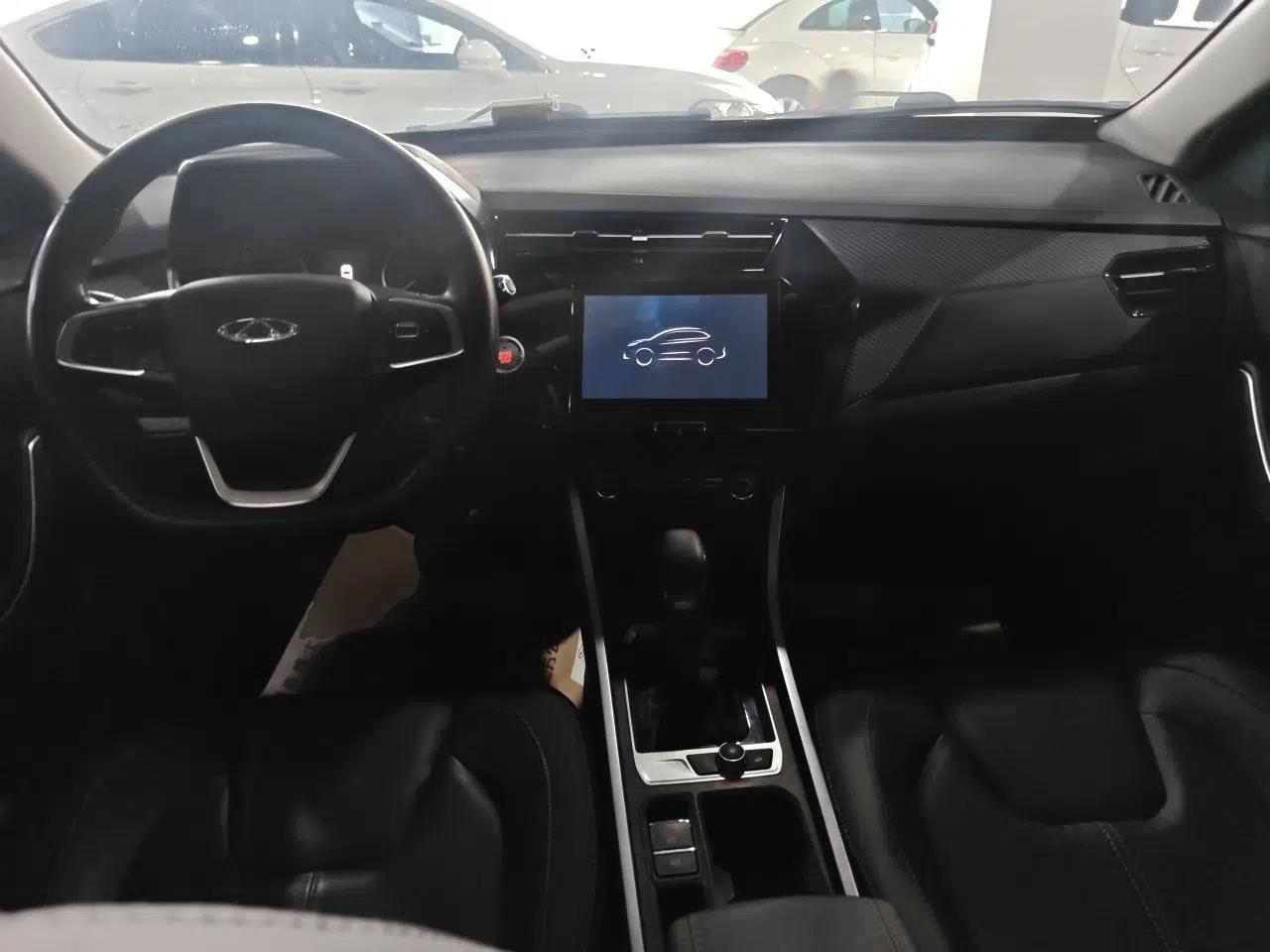 Chery Tiggo 3X 2021 PLUS 1.5L CVT Thrilling Red Date Edition — миниатюра 9