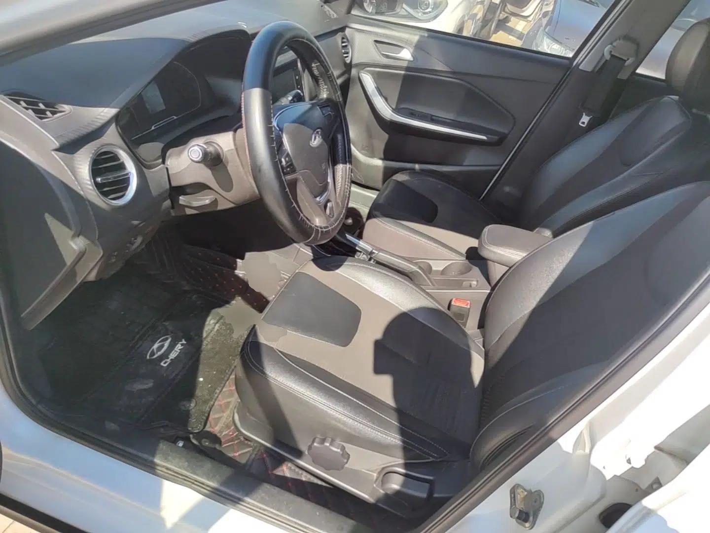 Chery Tiggo 3X 2018 1.5L Automatic Elite Edition — миниатюра 17