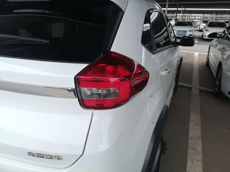 Chery Tiggo 3X 2018 1.5L Automatic Comfort Edition — миниатюра 9