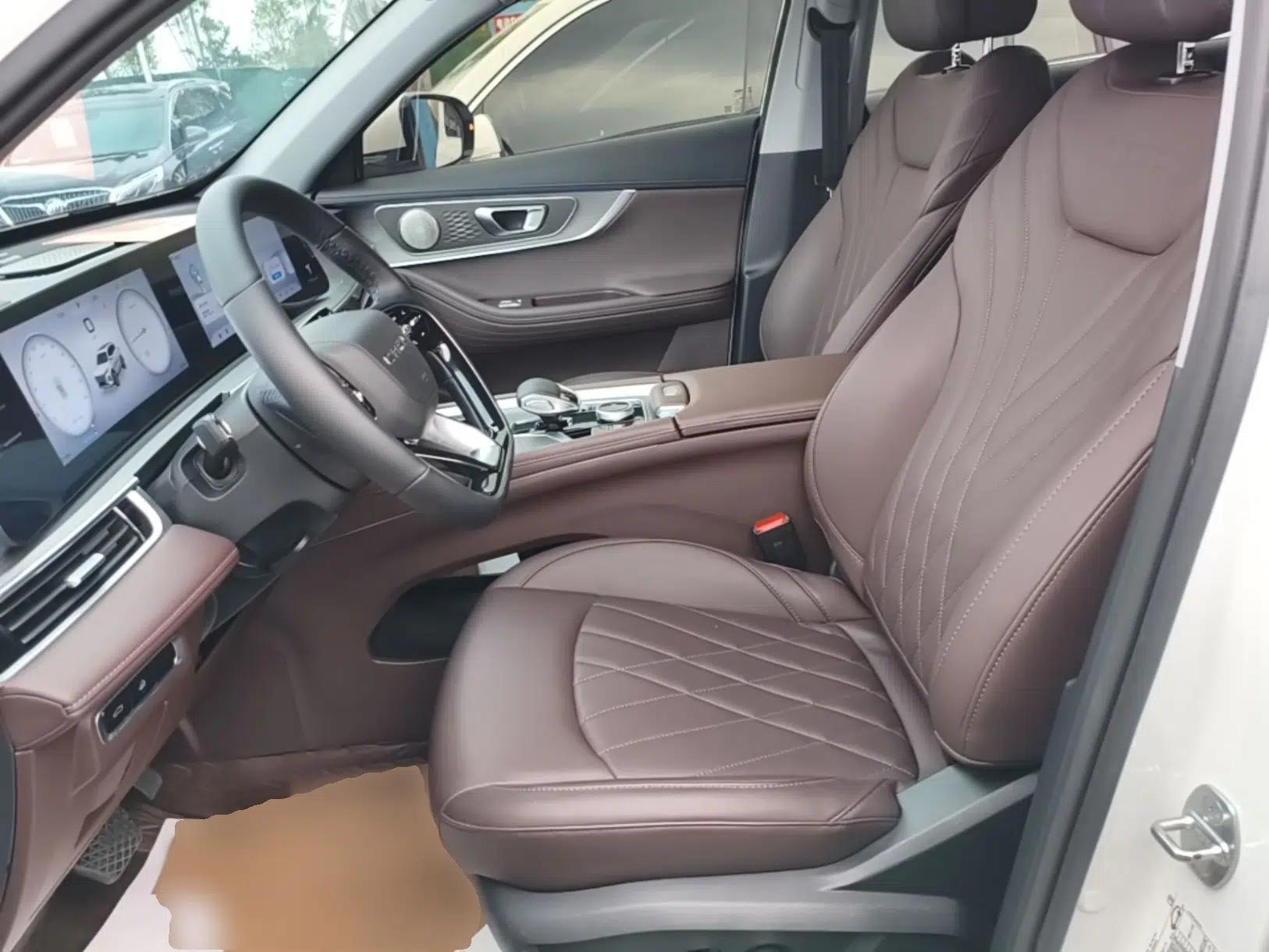 Chery Tiggo 8 PRO 2024 Champion Edition 390T Two-Wheel Drive Peak Version 5 Seats — миниатюра 22