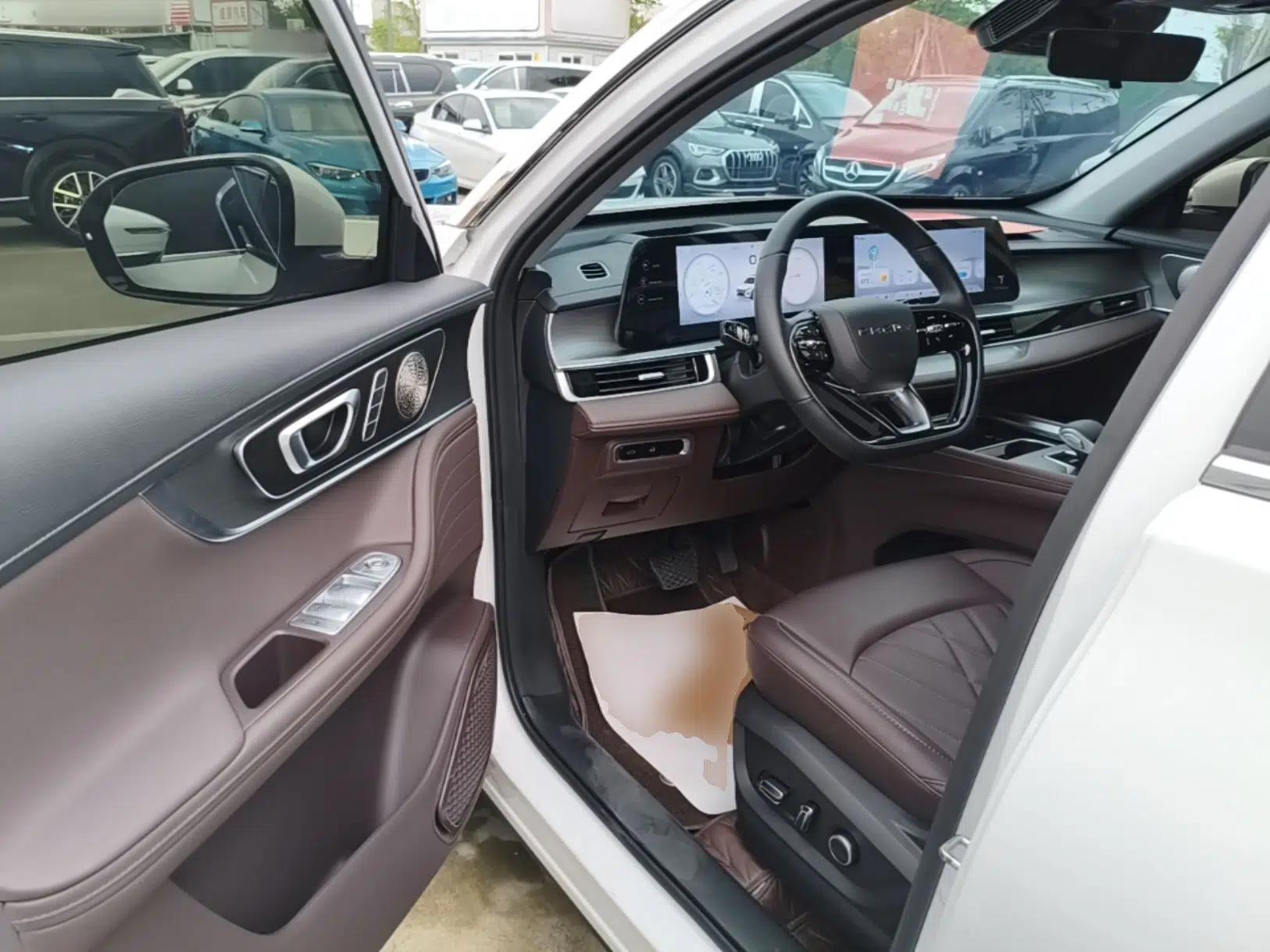 Chery Tiggo 8 PRO 2024 Champion Edition 390T Two-Wheel Drive Peak Version 5 Seats — миниатюра 23