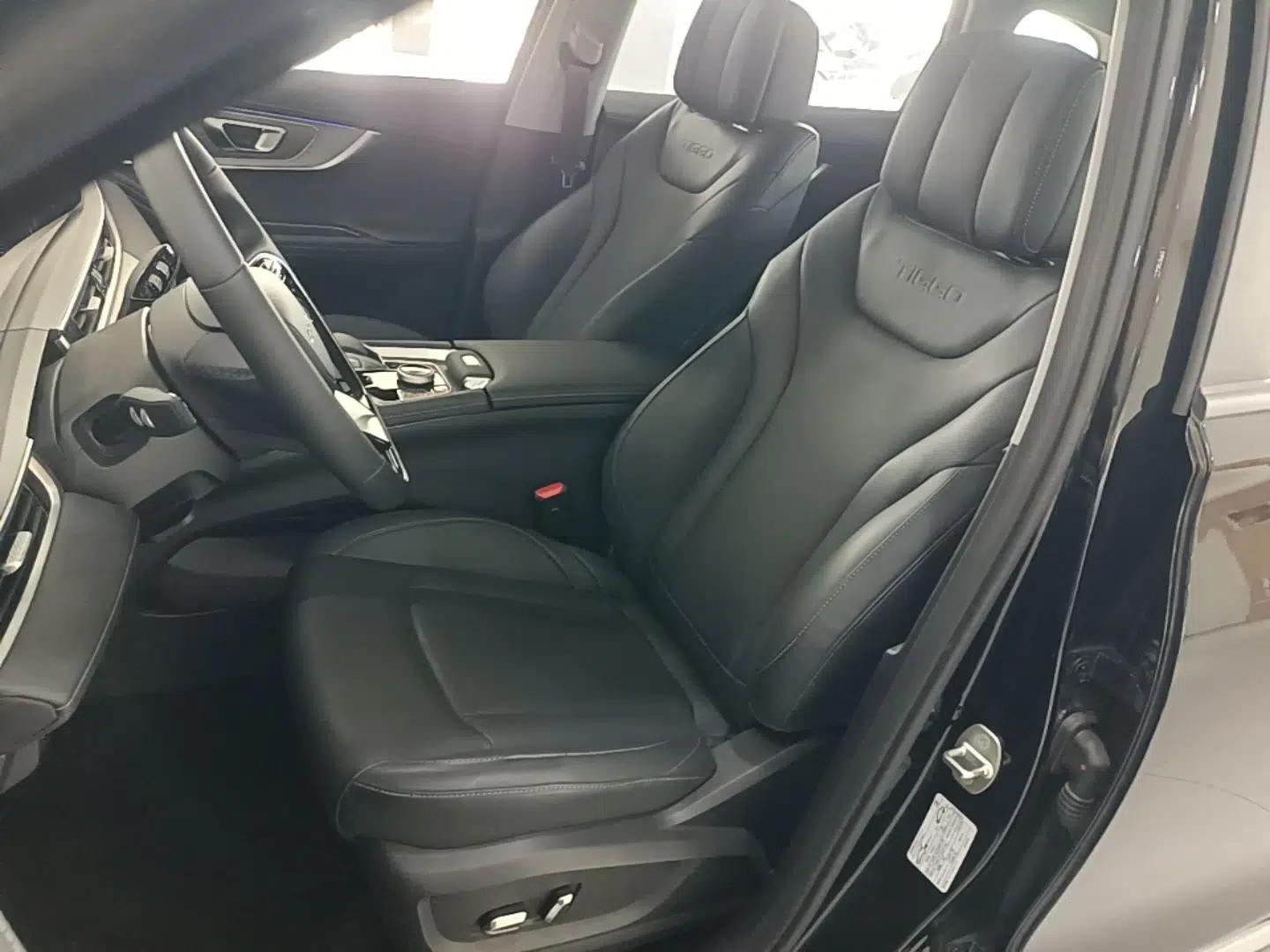 Chery Tiggo 8 PRO 2025 290T Two-Wheel-Drive Luxury Edition — миниатюра 17