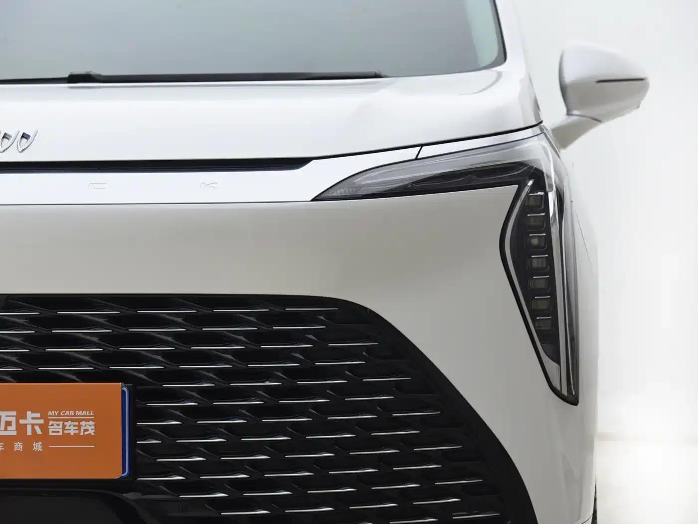 Century 2023 2.0T 7-Seat Luxury Edition — миниатюра 3
