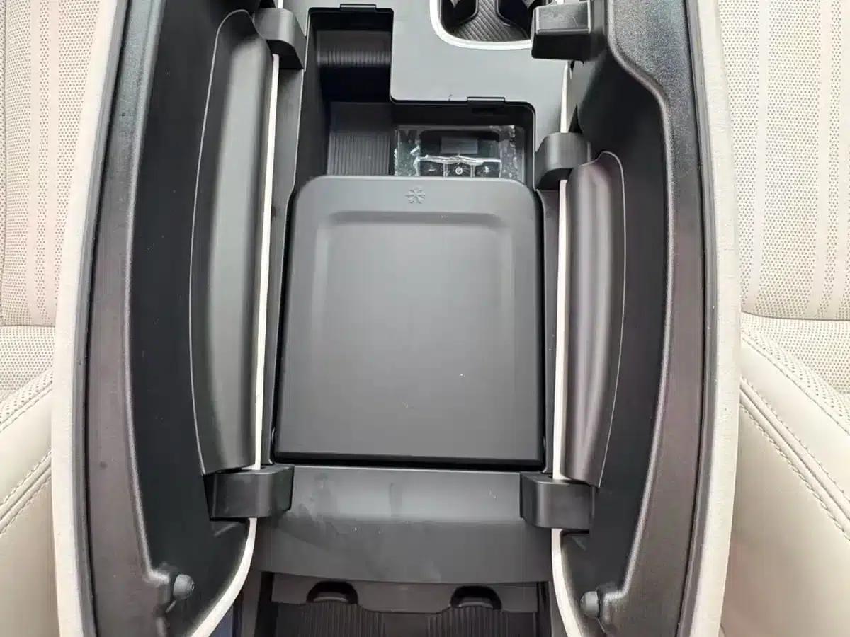 Century 2023 2.0T 7-Seat Luxury Edition — миниатюра 26