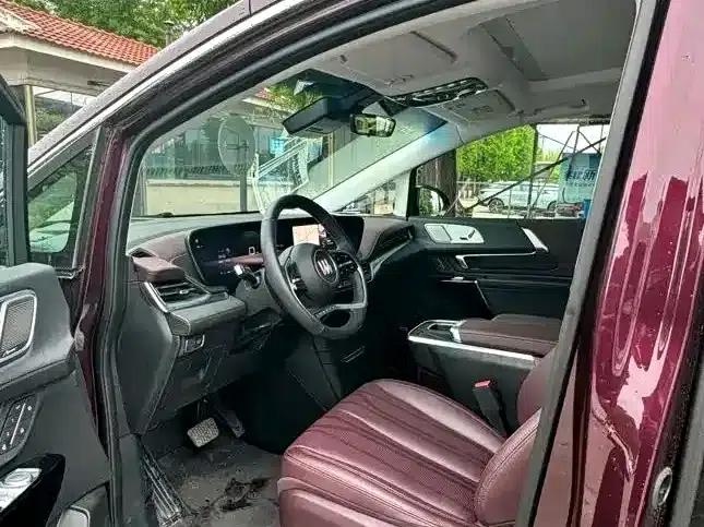 Century 2023 2.0T 7-Seat Luxury Edition — миниатюра 6