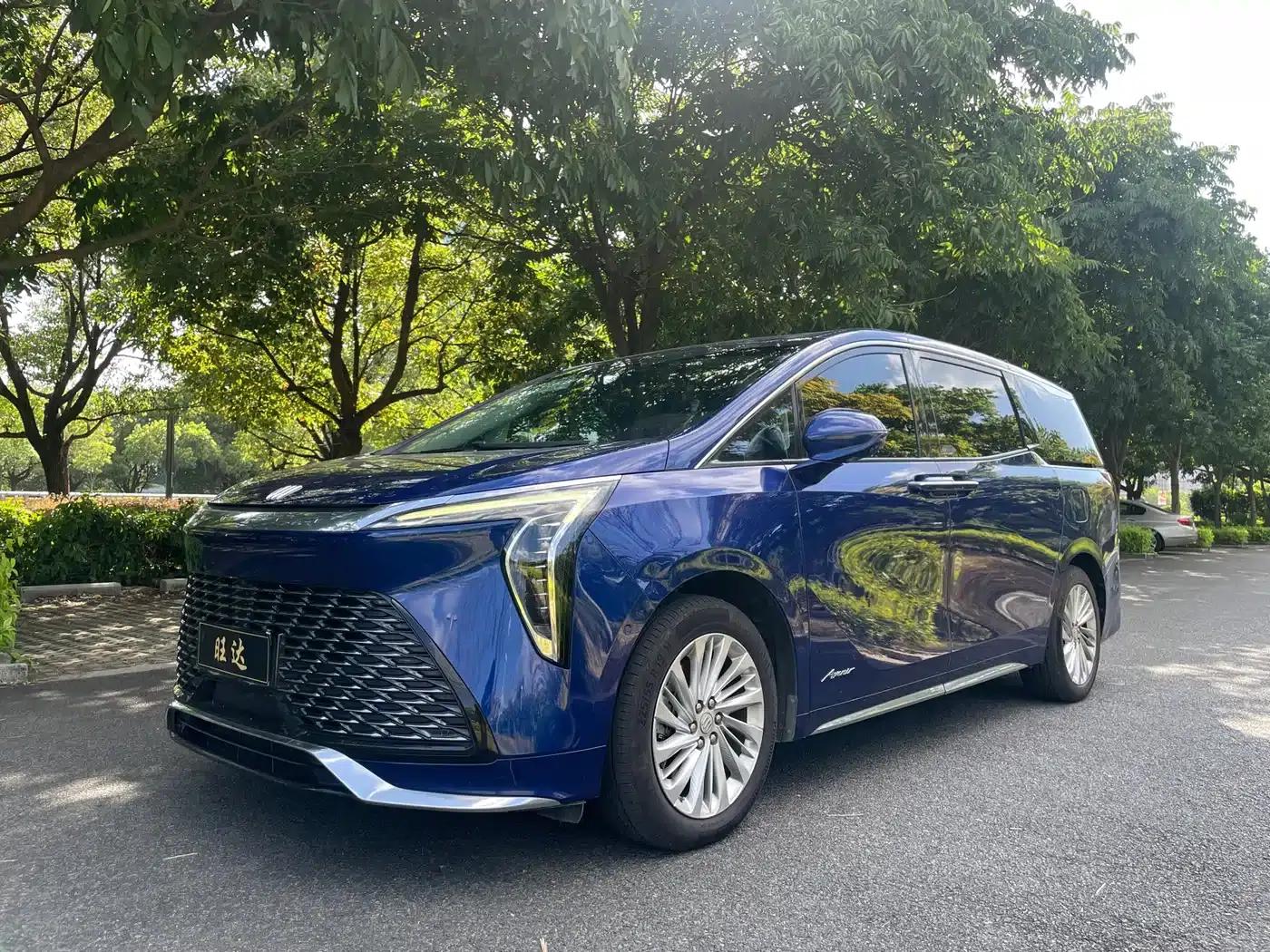 Century 2023 2.0T 7-Seat Luxury Edition — миниатюра 1