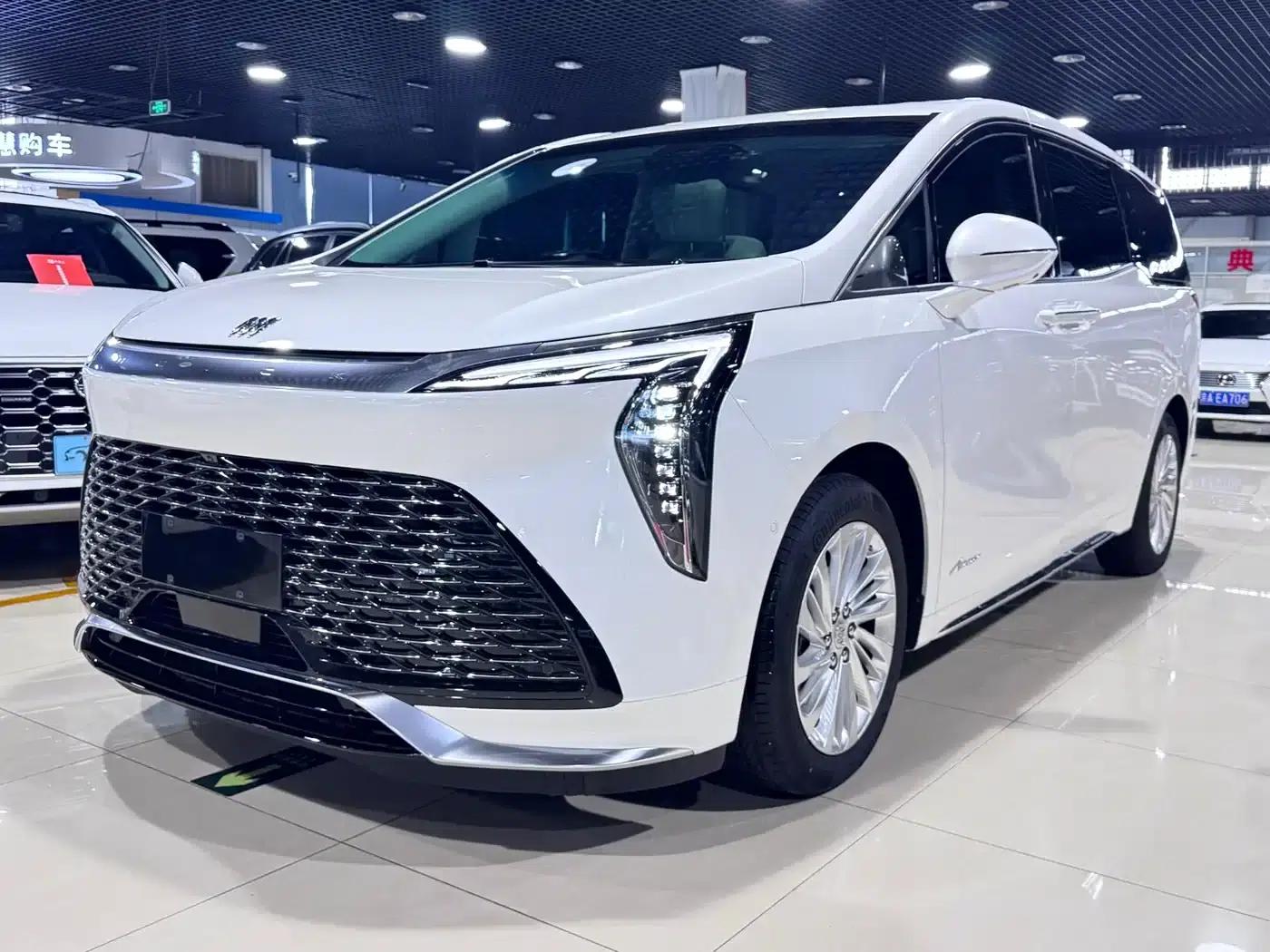 Century 2025 2.0T 7-Seat Luxury Edition — миниатюра 1