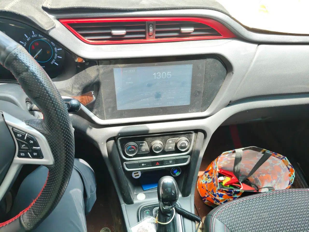 Chery Tiggo 3 2016 1.6L CVT ZhiShang Edition — миниатюра 13