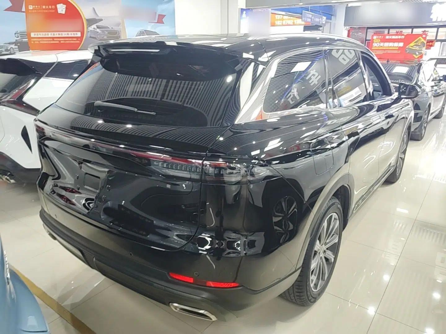 Chery Tiggo 8 L 2024 2.0T Two-Wheel Drive Comfort Edition 5 Seats — миниатюра 6