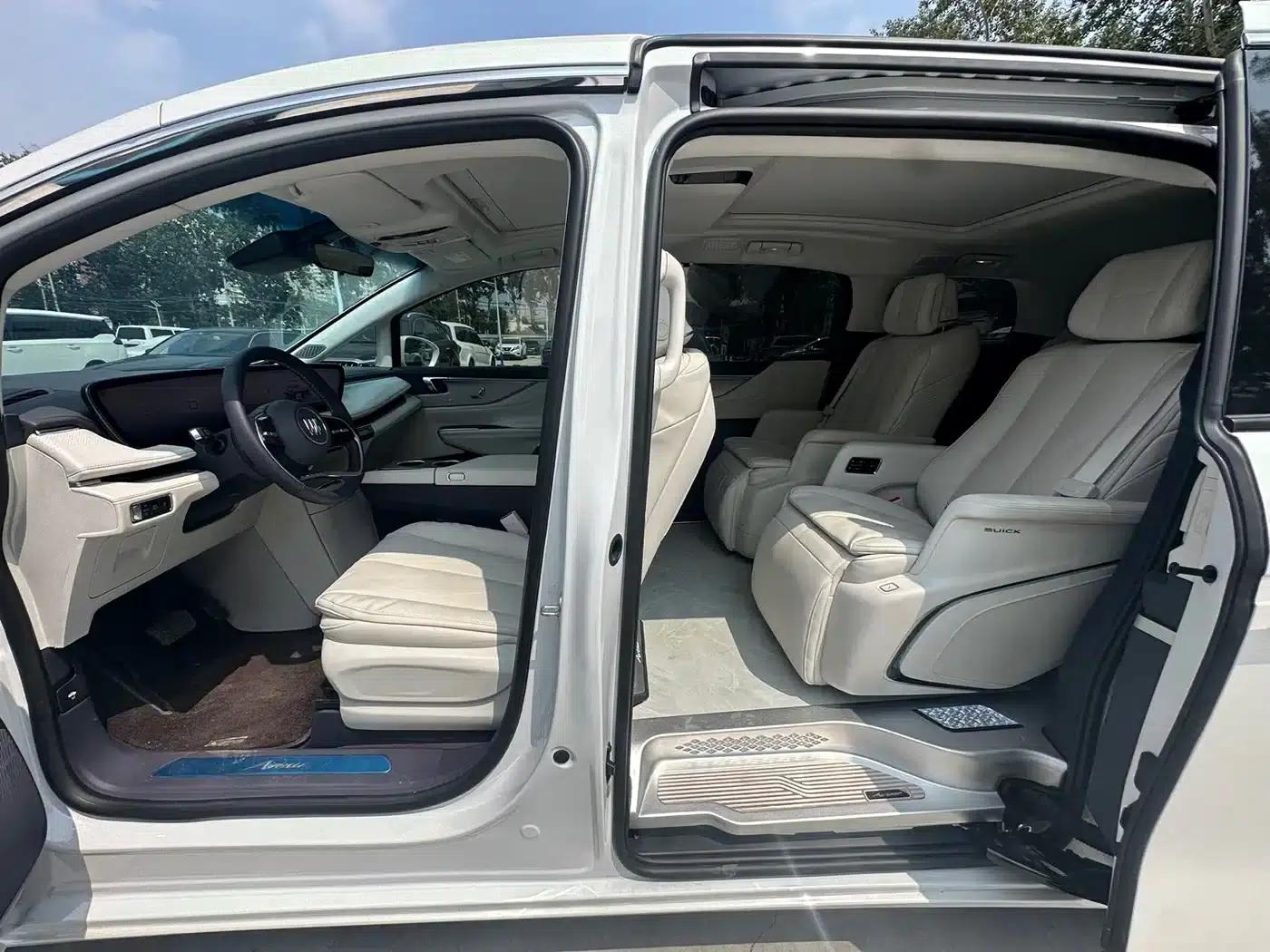 Buick GL8 PHEV 2026 Land Cruiser Premium Edition — миниатюра 20