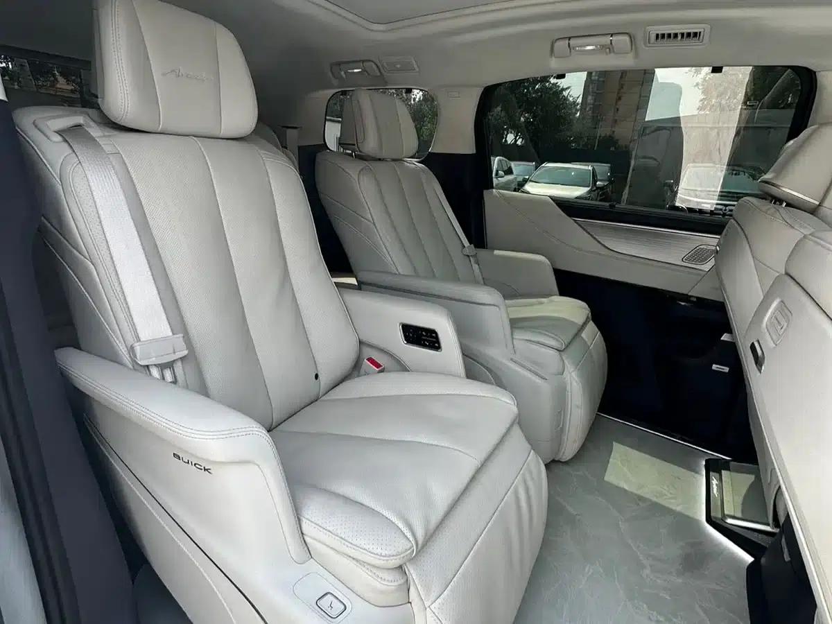 Buick GL8 PHEV 2026 Land Cruiser Premium Edition — миниатюра 22