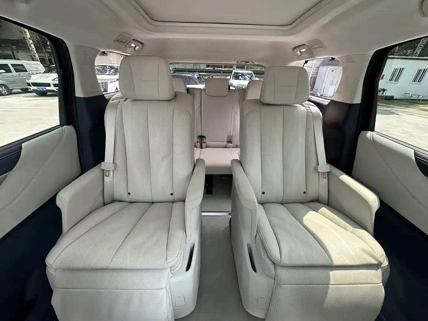 Buick GL8 PHEV 2026 Land Cruiser Premium Edition — миниатюра 24