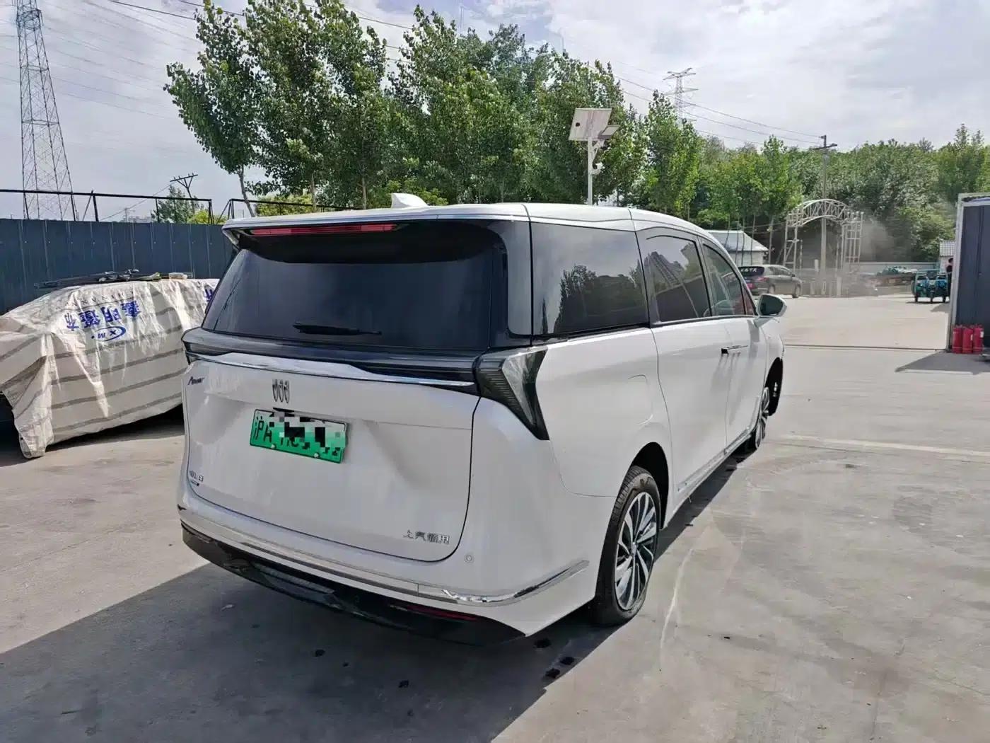 Buick GL8 PHEV 2026 Land Cruiser Premium Edition — миниатюра 30