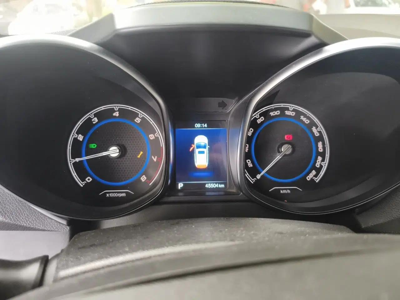 Chery Tiggo 5 2016 2.0L CVT Jiayue Edition — миниатюра 11