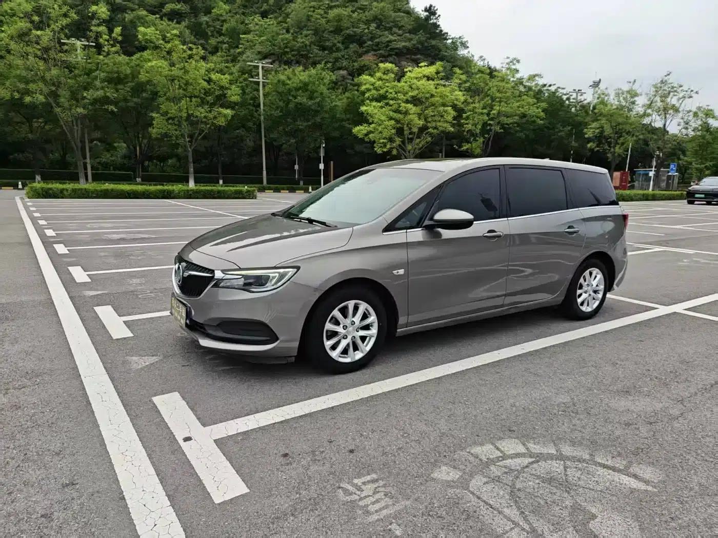 Buick GL6 2018 18T 6-seater Luxury — миниатюра 1