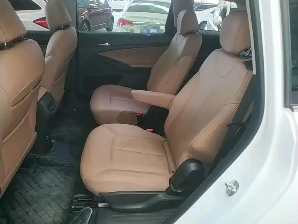 Buick GL6 2021 323T Mild Hybrid Connected Luxury Edition — миниатюра 17