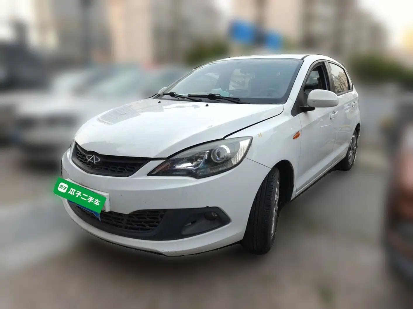 Chery Fengyun 2 2014 Hatchback 1.5L Manual New Youth Edition — миниатюра 1
