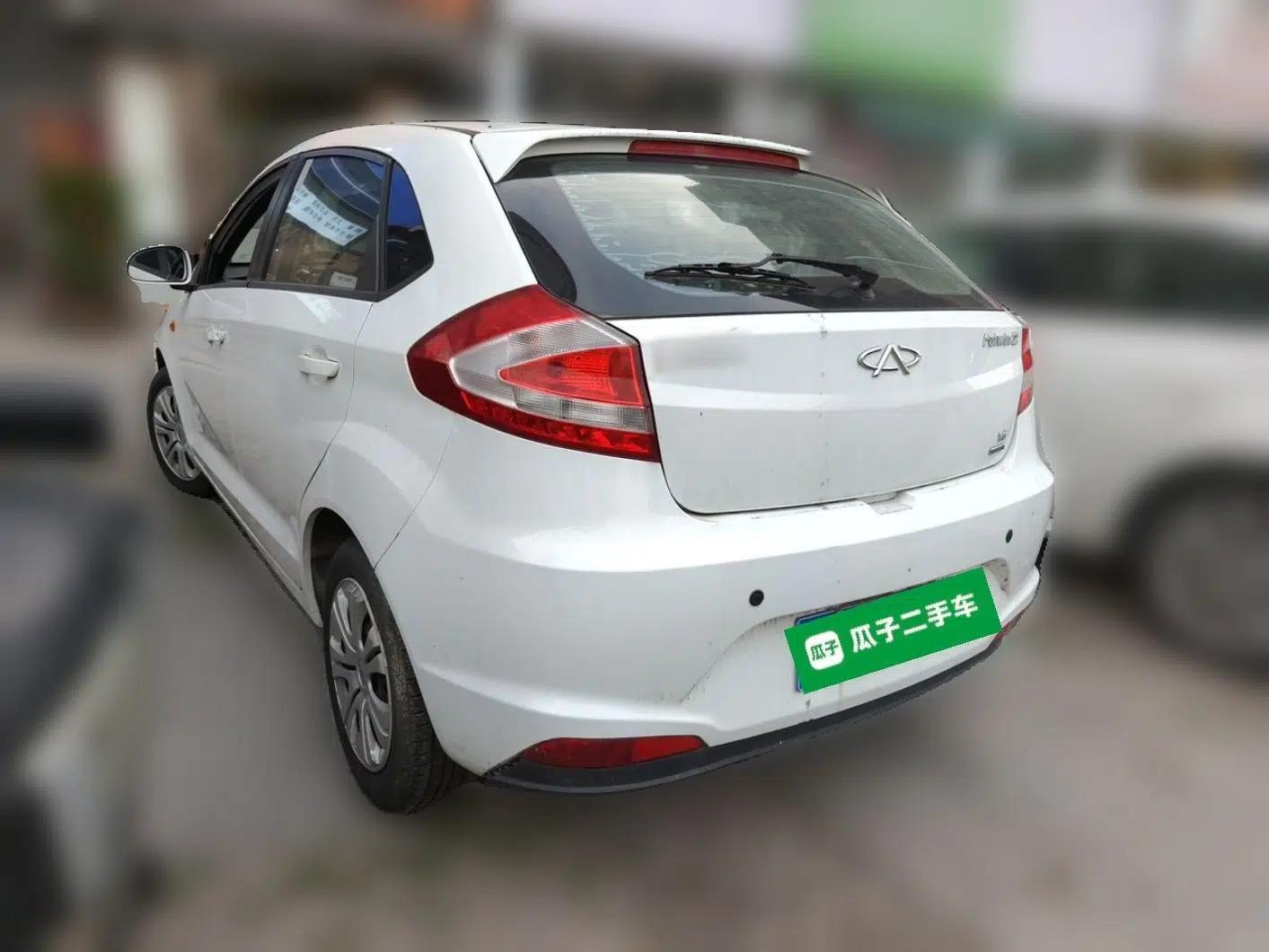 Chery Fengyun 2 2014 Hatchback 1.5L Manual New Youth Edition — миниатюра 4