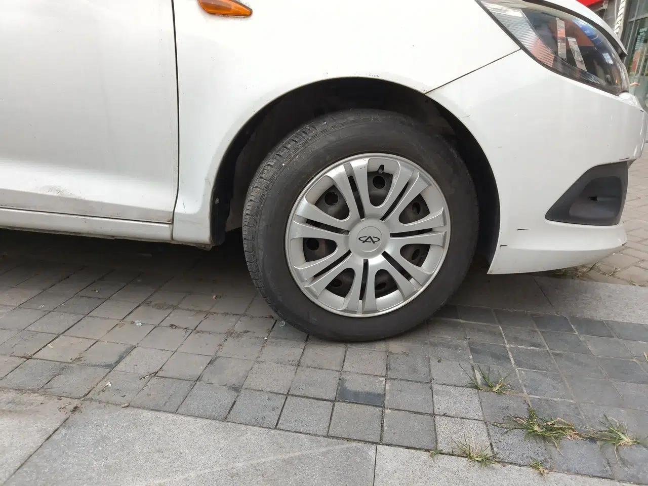 Chery Fengyun 2 2014 Hatchback 1.5L Manual New Youth Edition — миниатюра 8