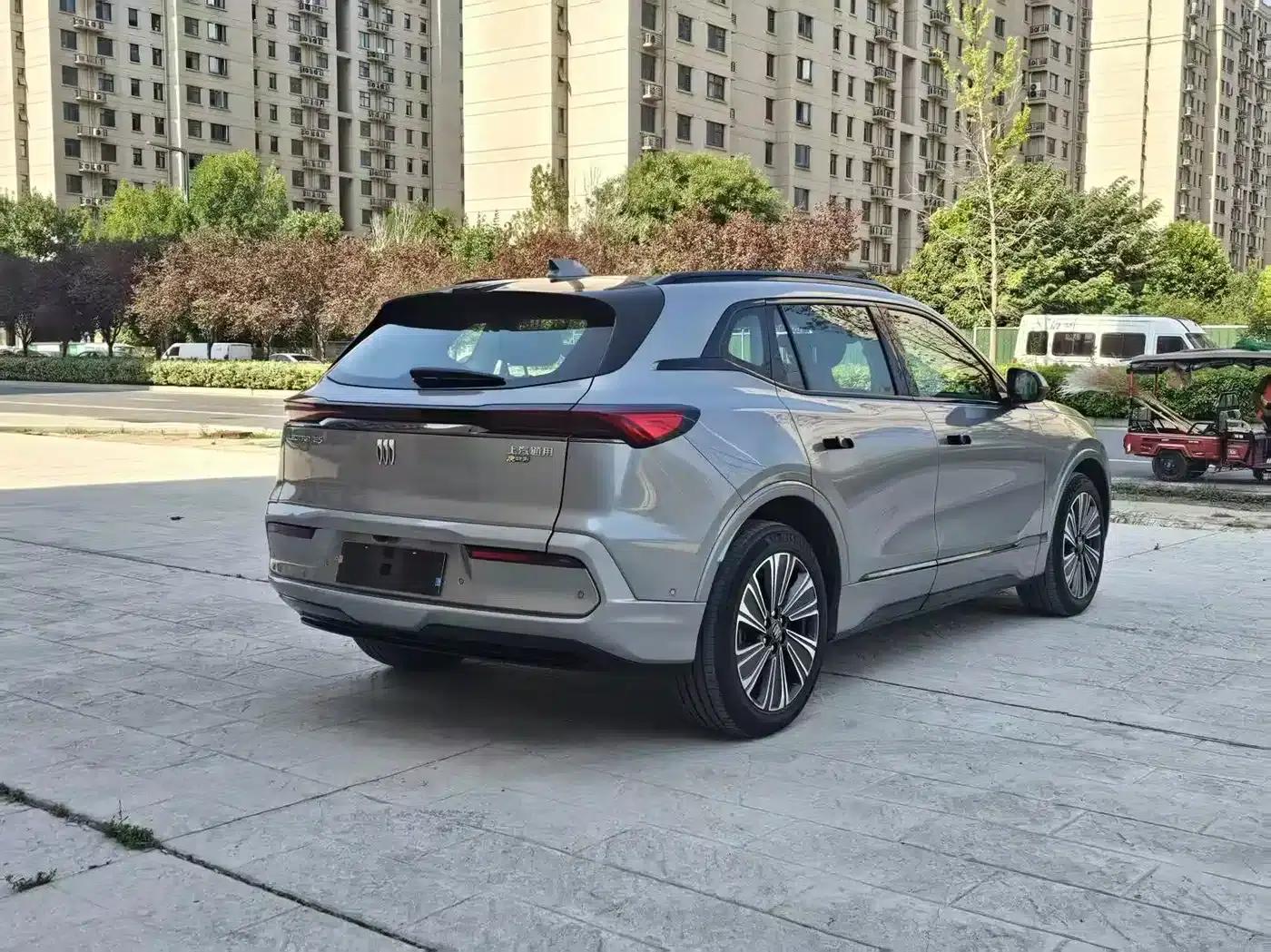 Buick E5 2023 Premium Standard Range Edition — миниатюра 9