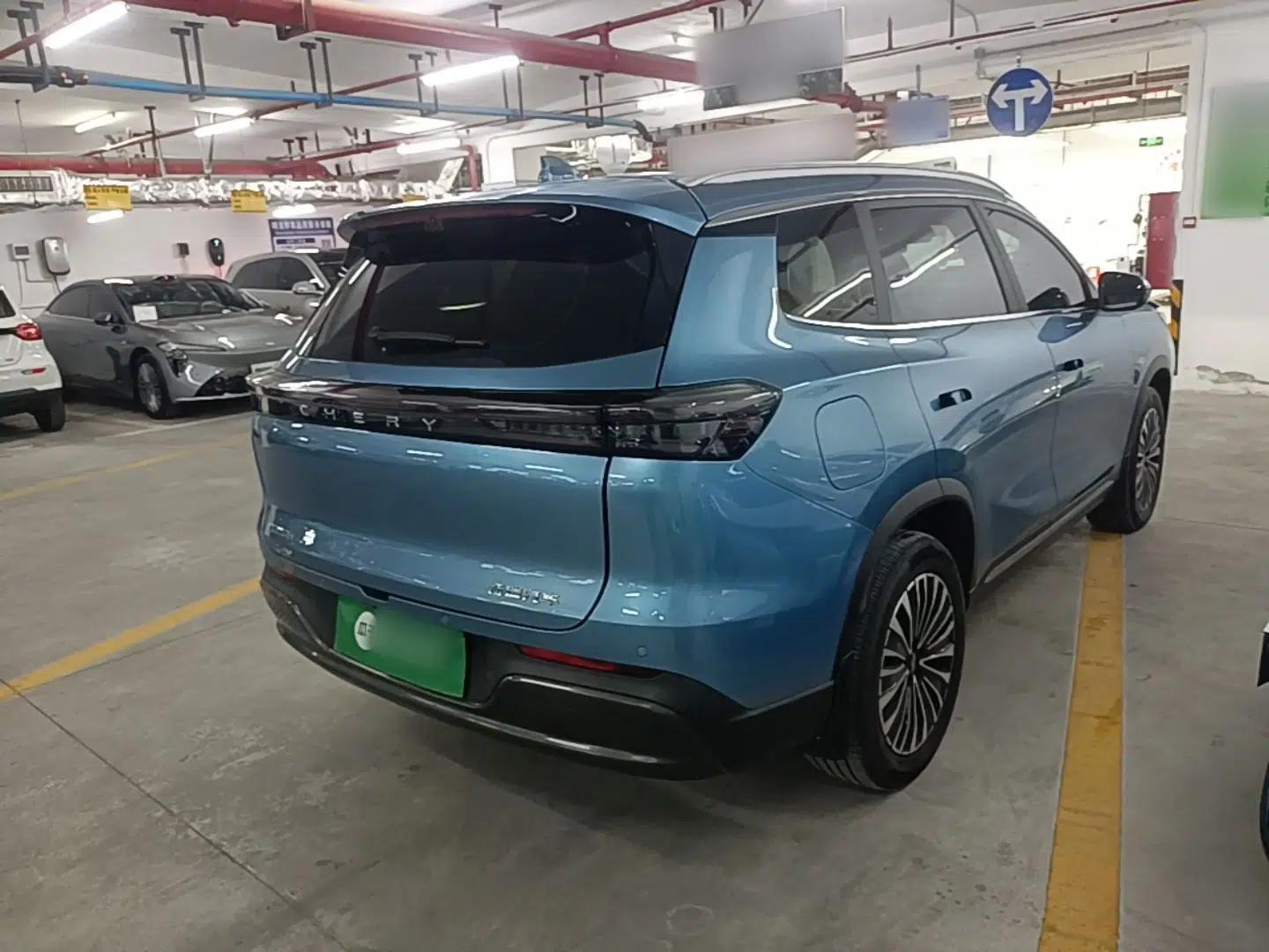 Chery Tiggo 8 PLUS C-DM 2025 1.5T 116 km Luxury Version 5 Seats — миниатюра 6