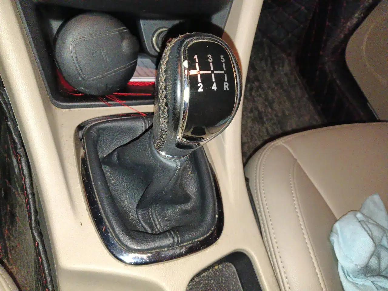 Chery Arrizo 7 2015 1.6L Manual ZhiShang Edition — миниатюра 14
