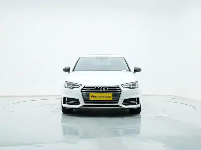 Audi A4L 2018 30th Anniversary Edition 45 TFSI quattro Individual Sport Edition — миниатюра 2