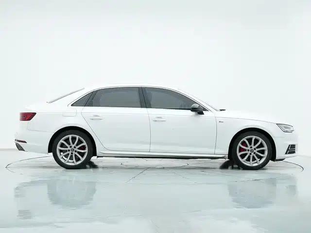 Audi A4L 2018 30th Anniversary Edition 45 TFSI quattro Individual Sport Edition — миниатюра 8
