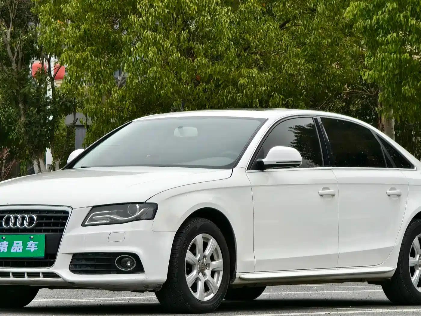 Audi A4L 2012 2.0 TFSI Automatic Comfort — миниатюра 1