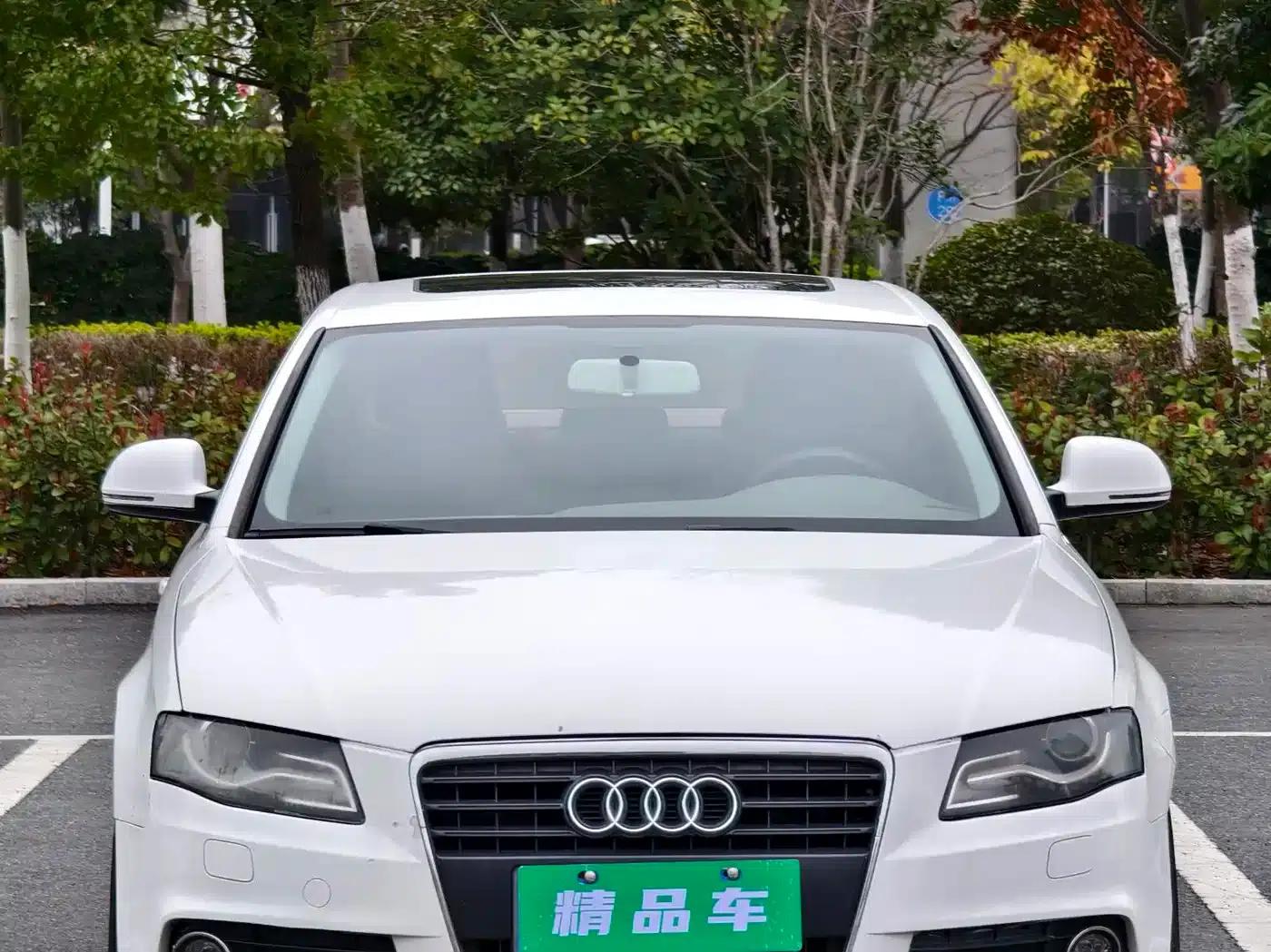 Audi A4L 2012 2.0 TFSI Automatic Comfort — миниатюра 2