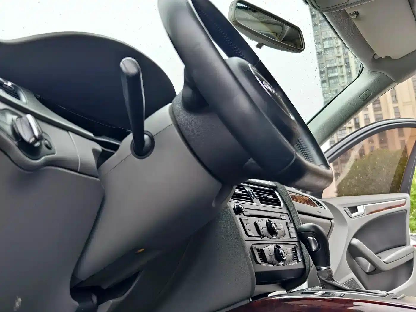 Audi A4L 2012 2.0 TFSI Automatic Comfort — миниатюра 14