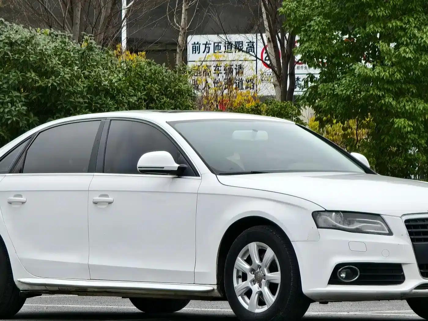 Audi A4L 2012 2.0 TFSI Automatic Comfort — миниатюра 3