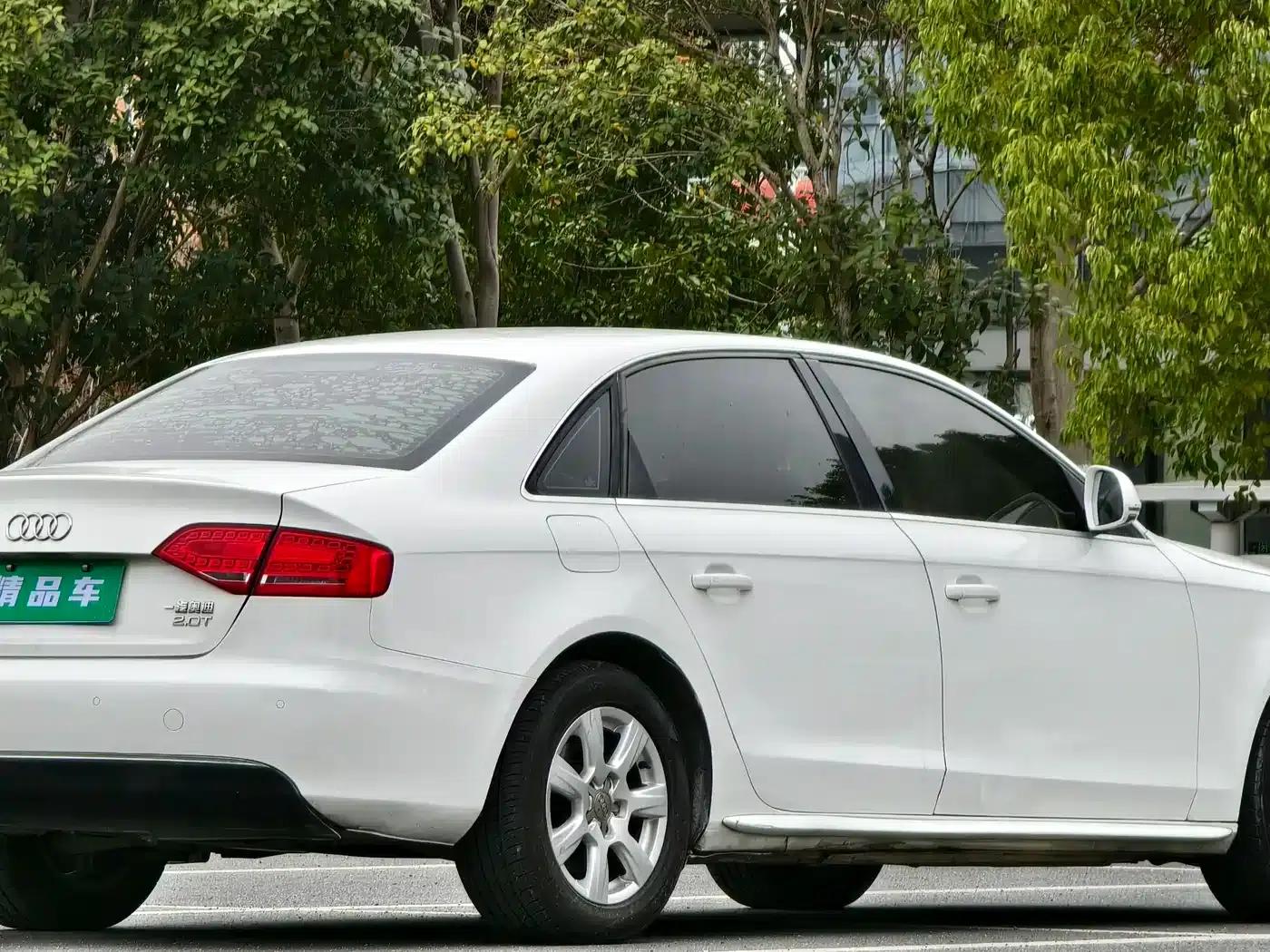 Audi A4L 2012 2.0 TFSI Automatic Comfort — миниатюра 4
