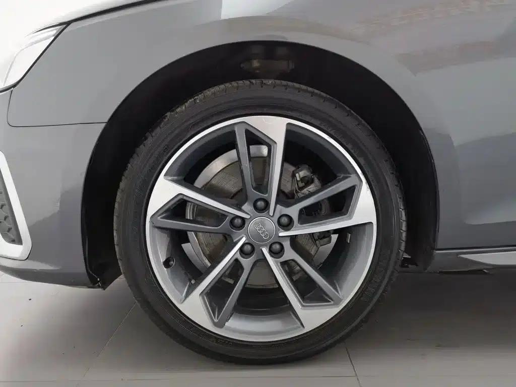 Audi A4L 2020 40 TFSI Fashion Dynamic Edition — миниатюра 17
