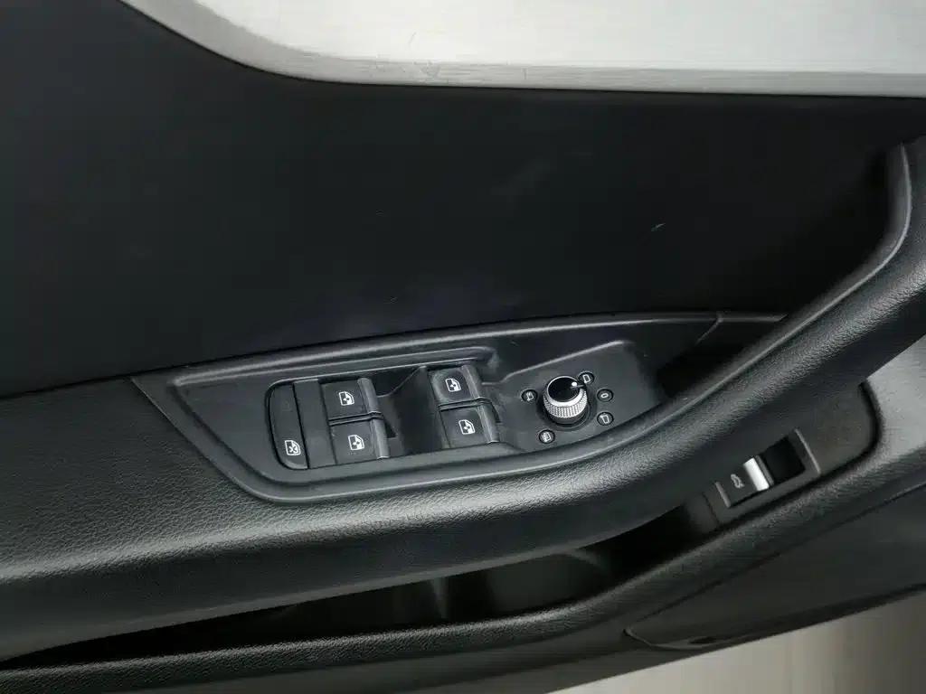 Audi A4L 2020 40 TFSI Fashion Dynamic Edition — миниатюра 9
