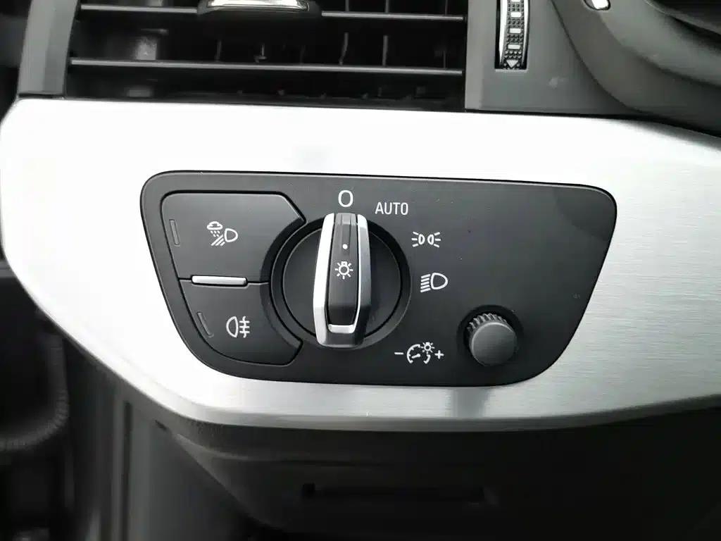 Audi A4L 2022 40 TFSI Luxury Dynamic — миниатюра 21
