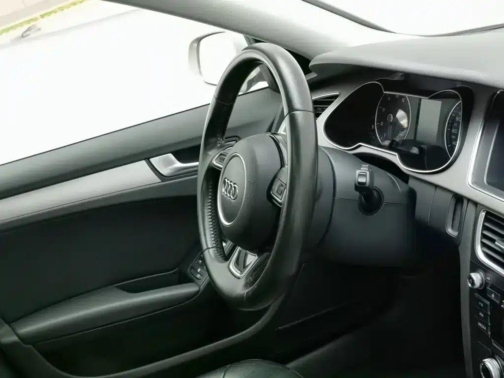 Audi A4L 2015 45 TFSI quattro Sport Edition — миниатюра 22