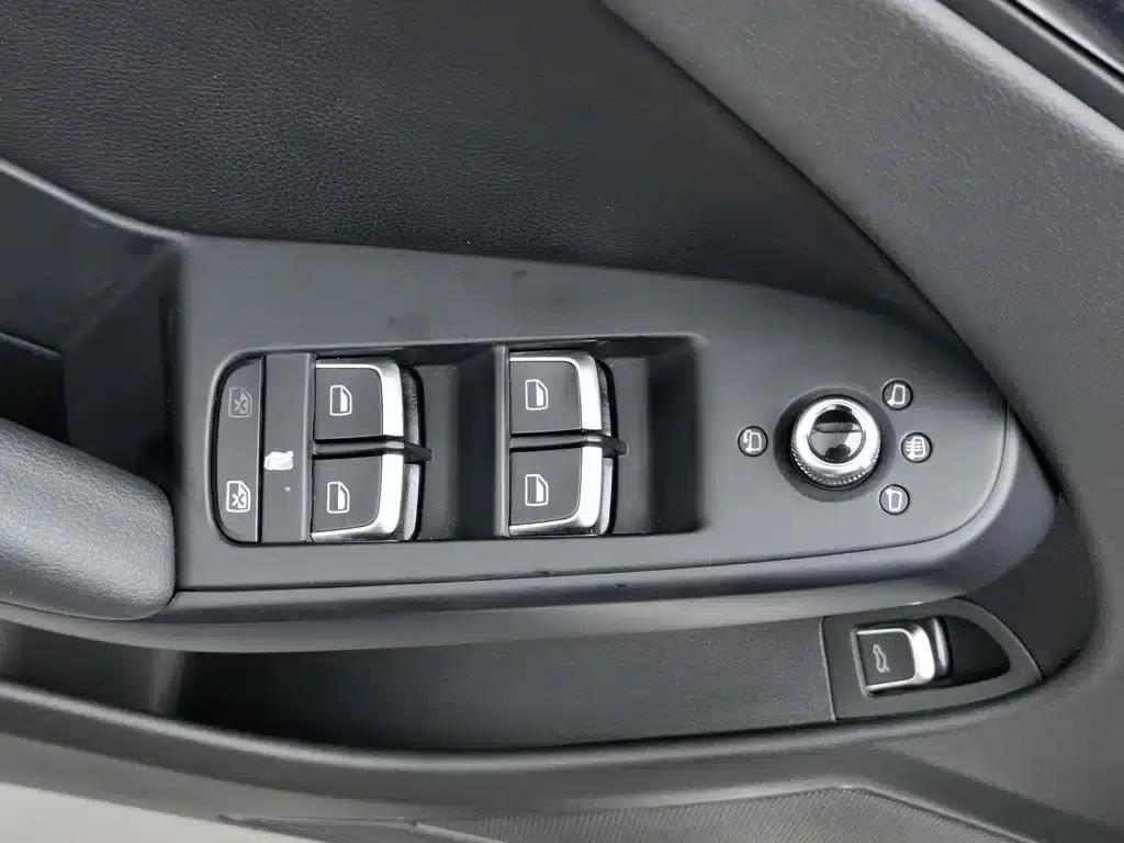 Audi A4L 2015 45 TFSI quattro Sport Edition — миниатюра 9